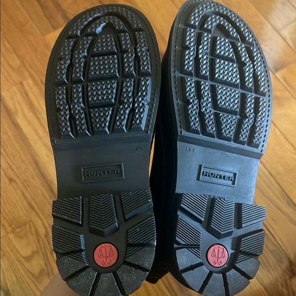 Women’s Hunter Black Chelsea Rainboot - Picture 3 of 6